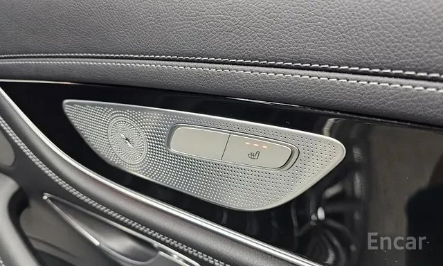 Mercedes-Benz AMG GT 43 AMG / DISTR / PANO / HUD / 360 / ЛИЗИНГ, снимка 16 - Автомобили и джипове - 55631330