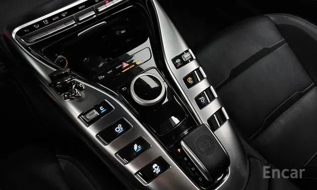 Mercedes-Benz AMG GT 43 AMG / DISTR / PANO / HUD / 360 / ЛИЗИНГ, снимка 8 - Автомобили и джипове - 55631330