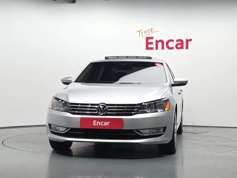 VW Passat 2.0 Tdi, снимка 3 - Автомобили и джипове - 55748636