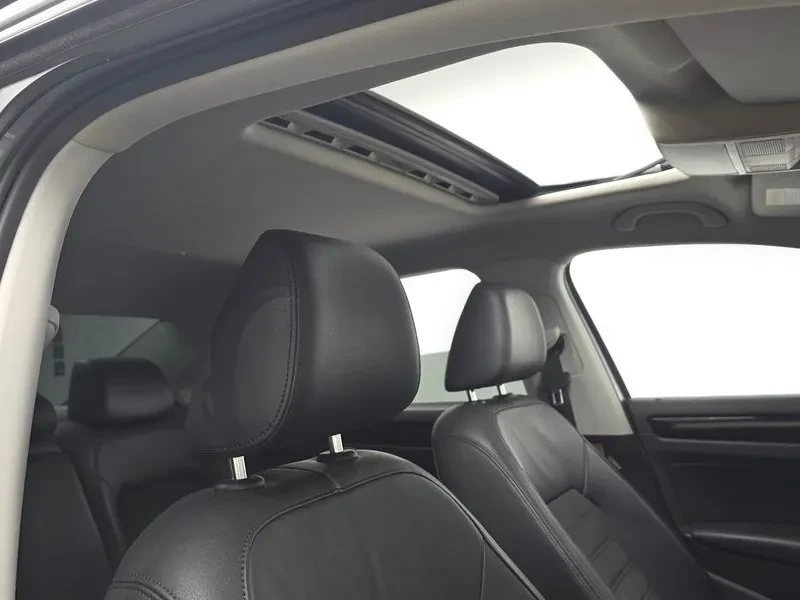 VW Passat 2.0 Tdi, снимка 15 - Автомобили и джипове - 55748636