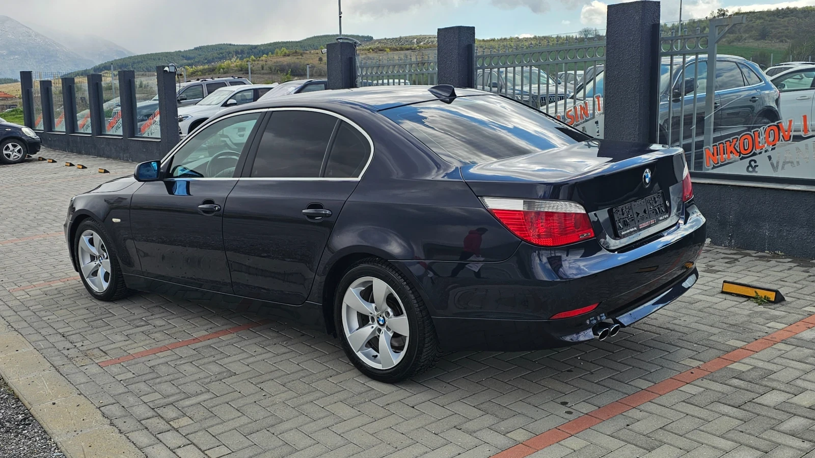 BMW 520 2.0i---TOPP - изображение 2