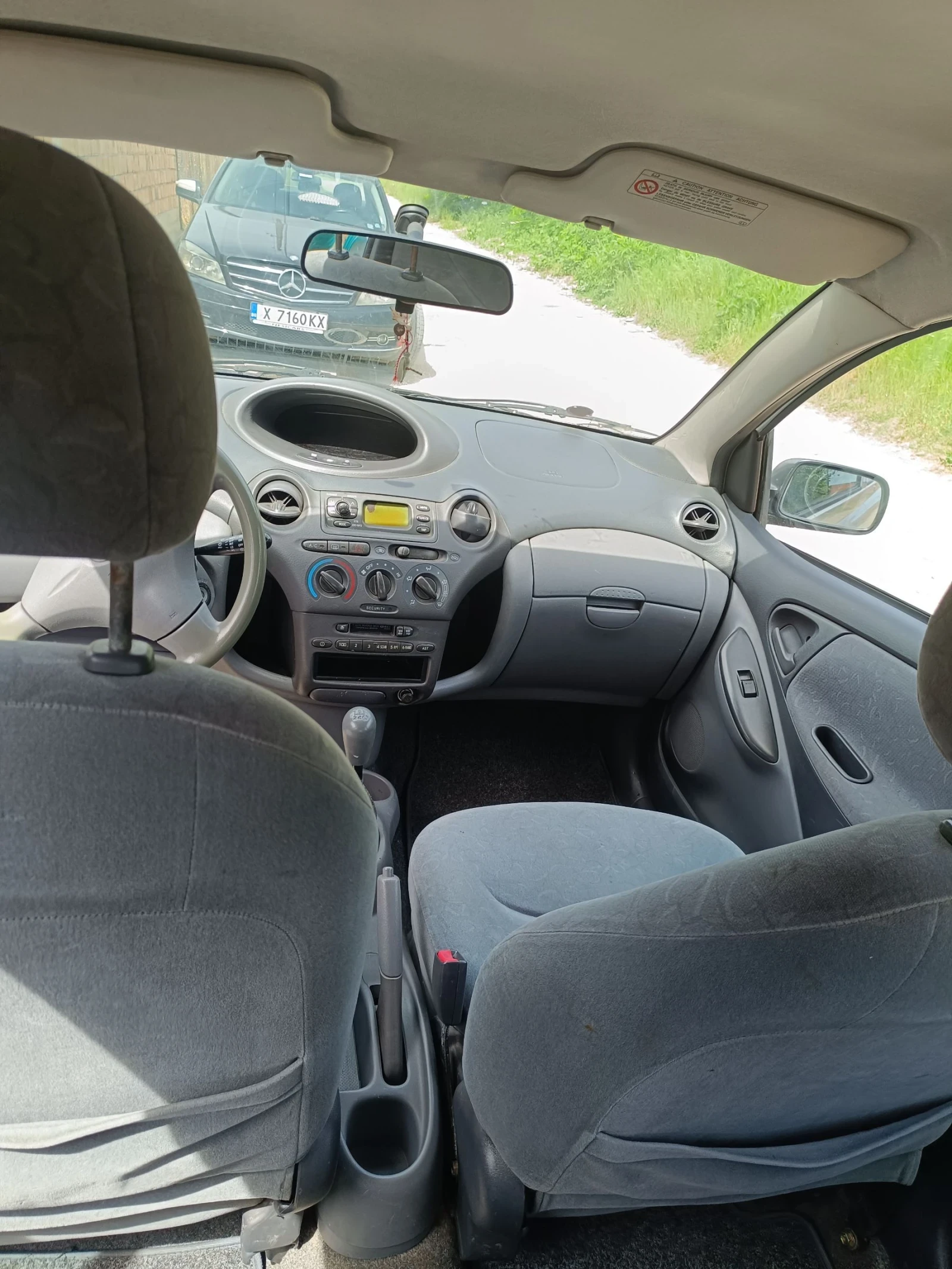 Toyota Yaris  - изображение 5