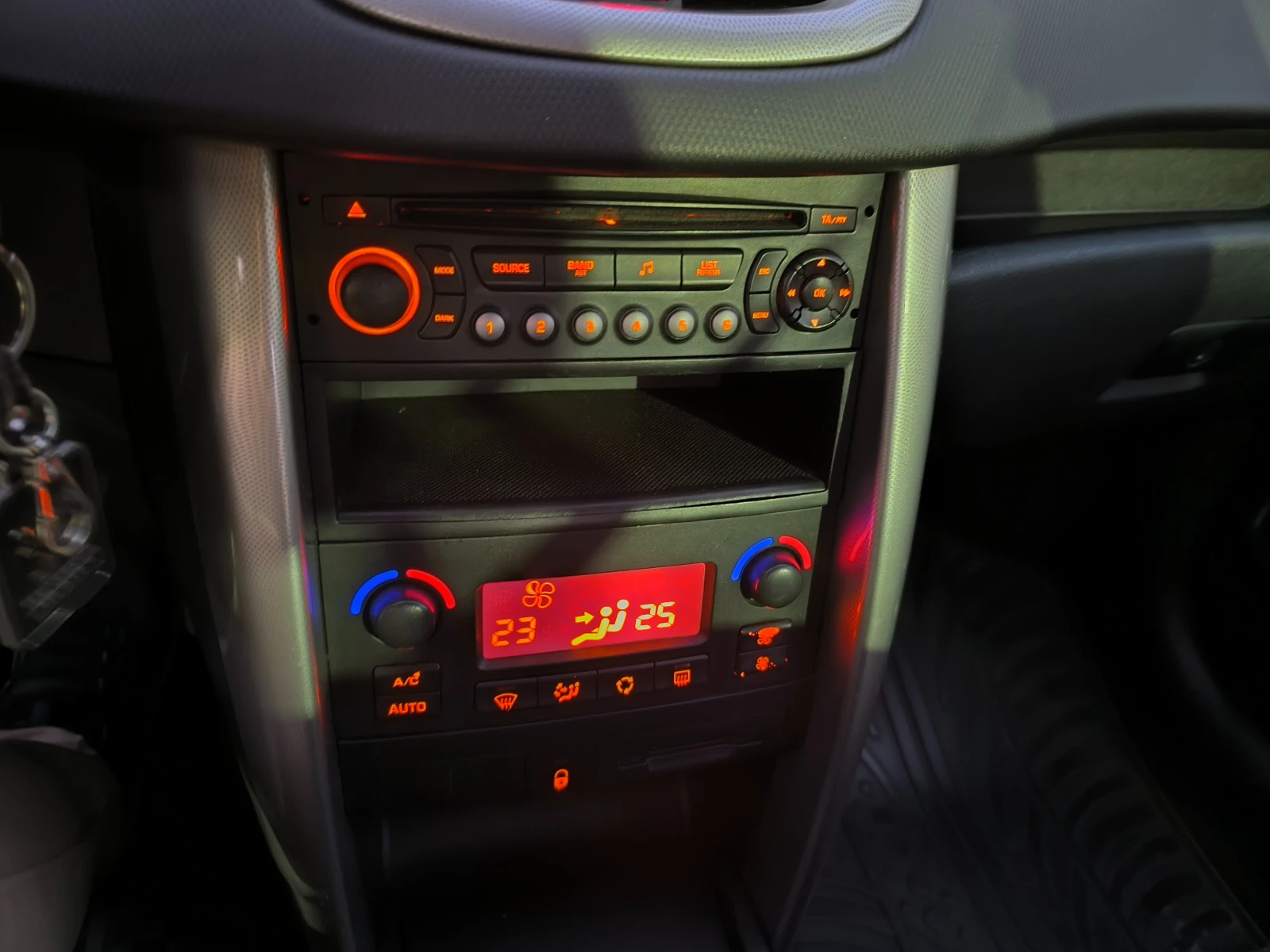 Peugeot 207 1.6 hdi 90 | Mobile.bg   16