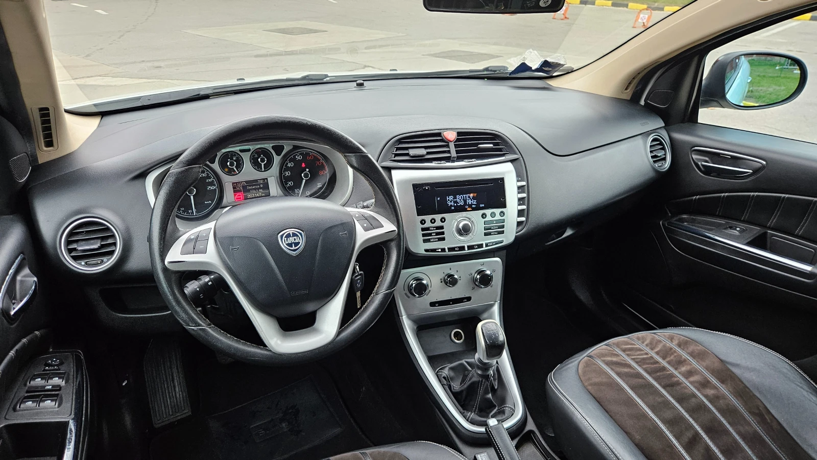 Lancia Delta 1.4 T-jet GAZ/KLIMA/KOJA - изображение 9