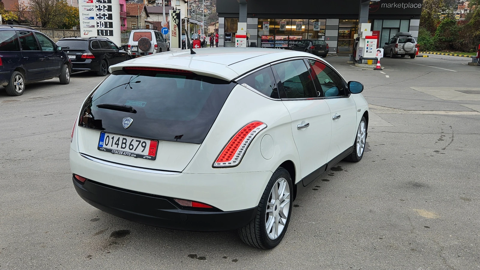 Lancia Delta 1.4 T-jet GAZ/KLIMA/KOJA - изображение 5