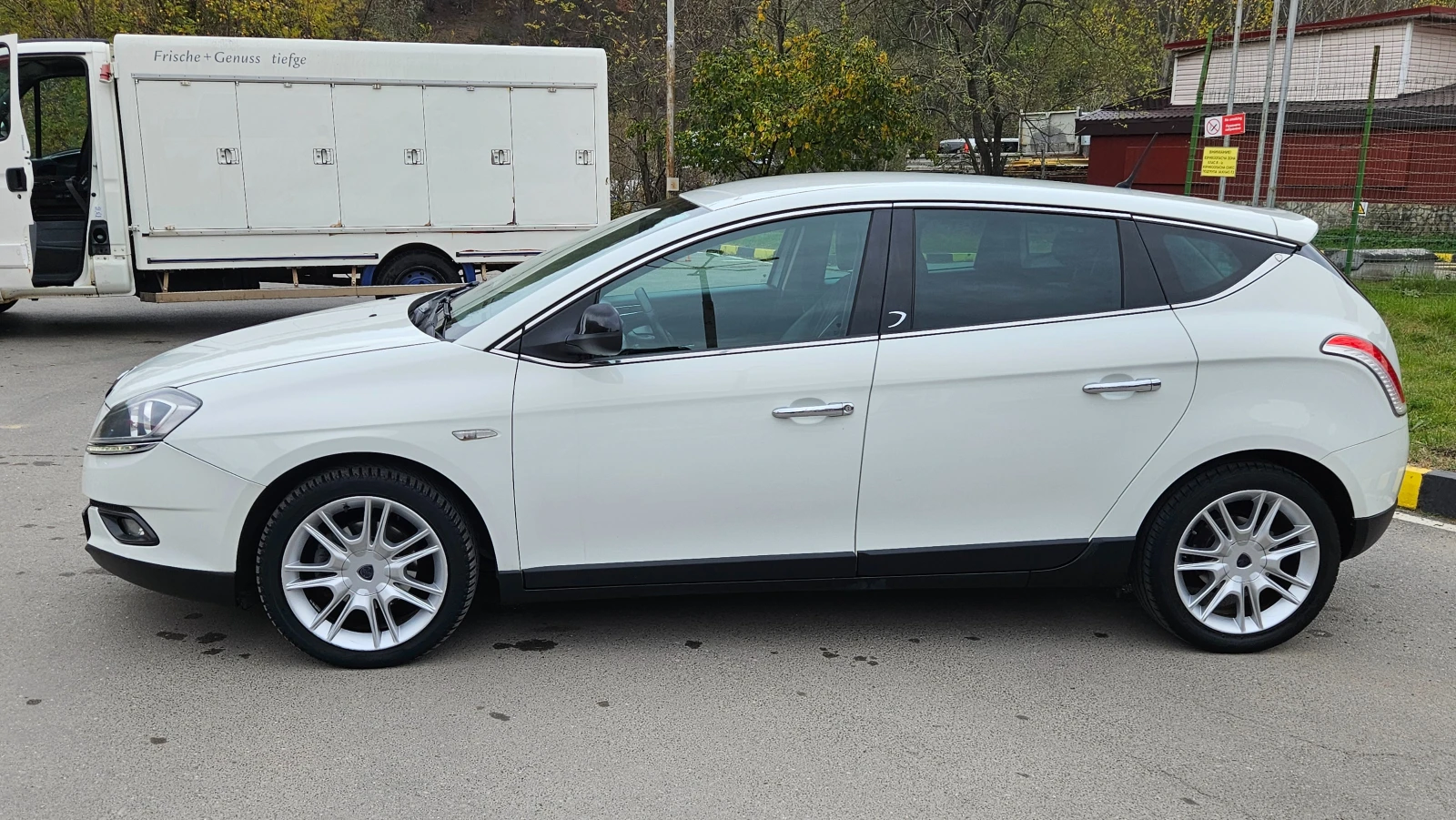 Lancia Delta 1.4 T-jet GAZ/KLIMA/KOJA - изображение 3