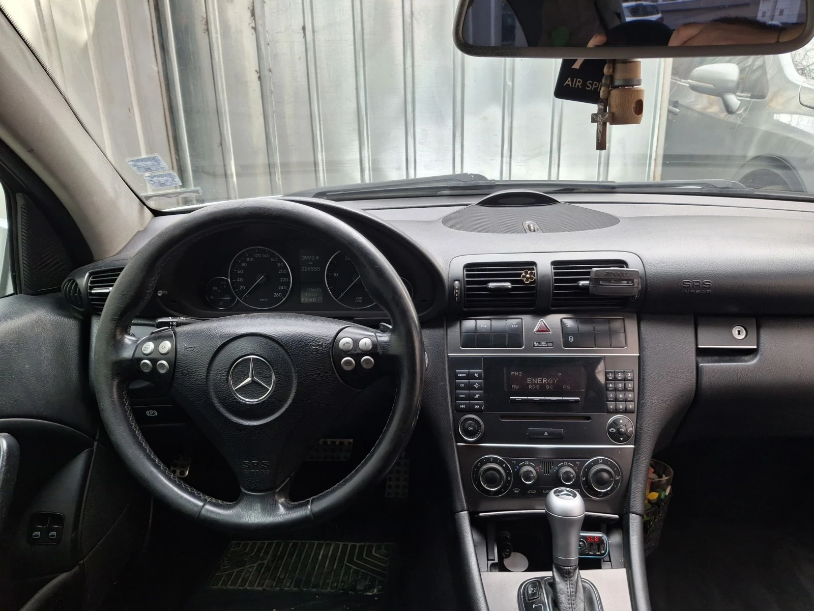 Mercedes-Benz C 200  - изображение 10