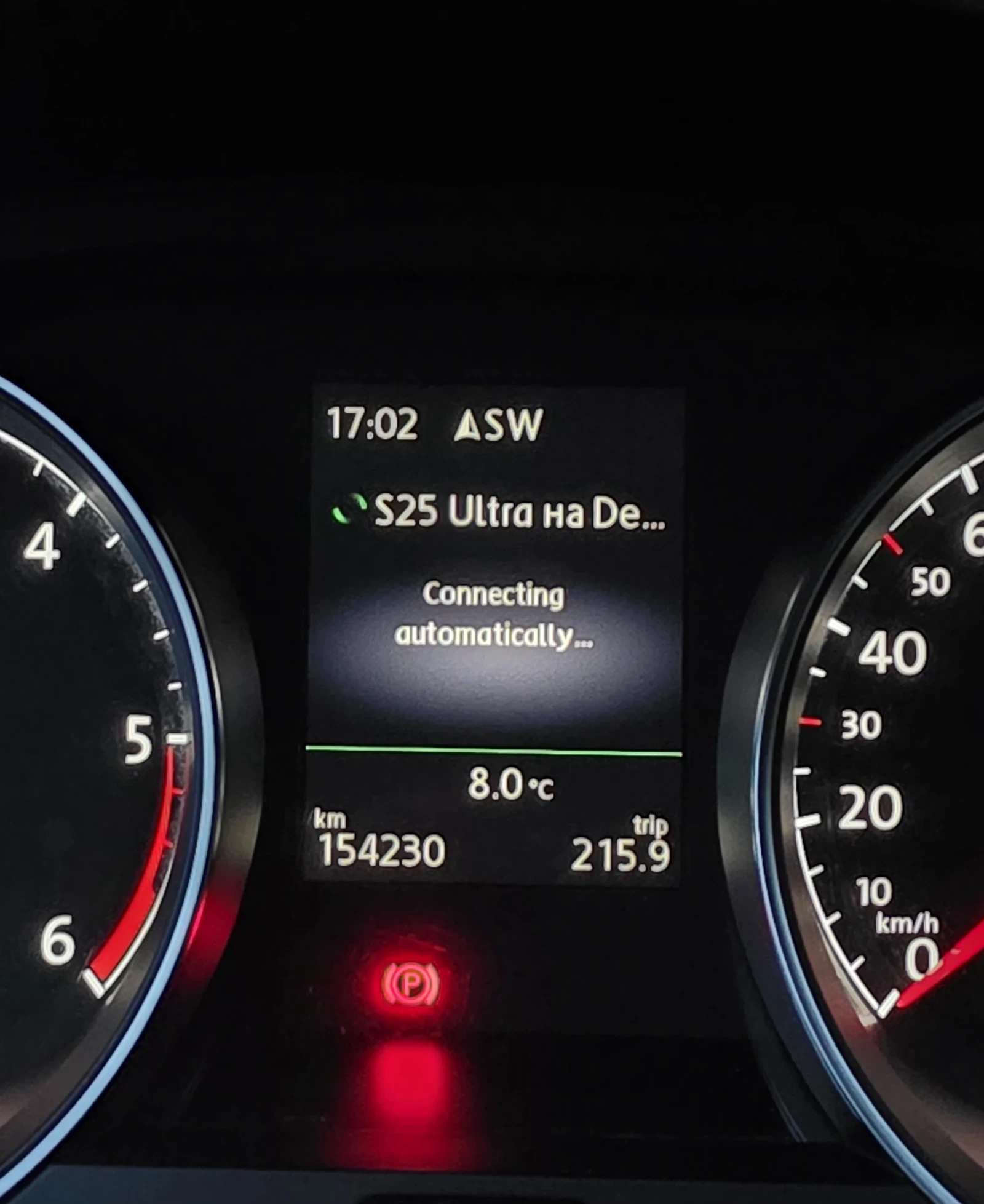 VW Golf Variant 2.0 TDI 150 к.с. R-Line - изображение 6