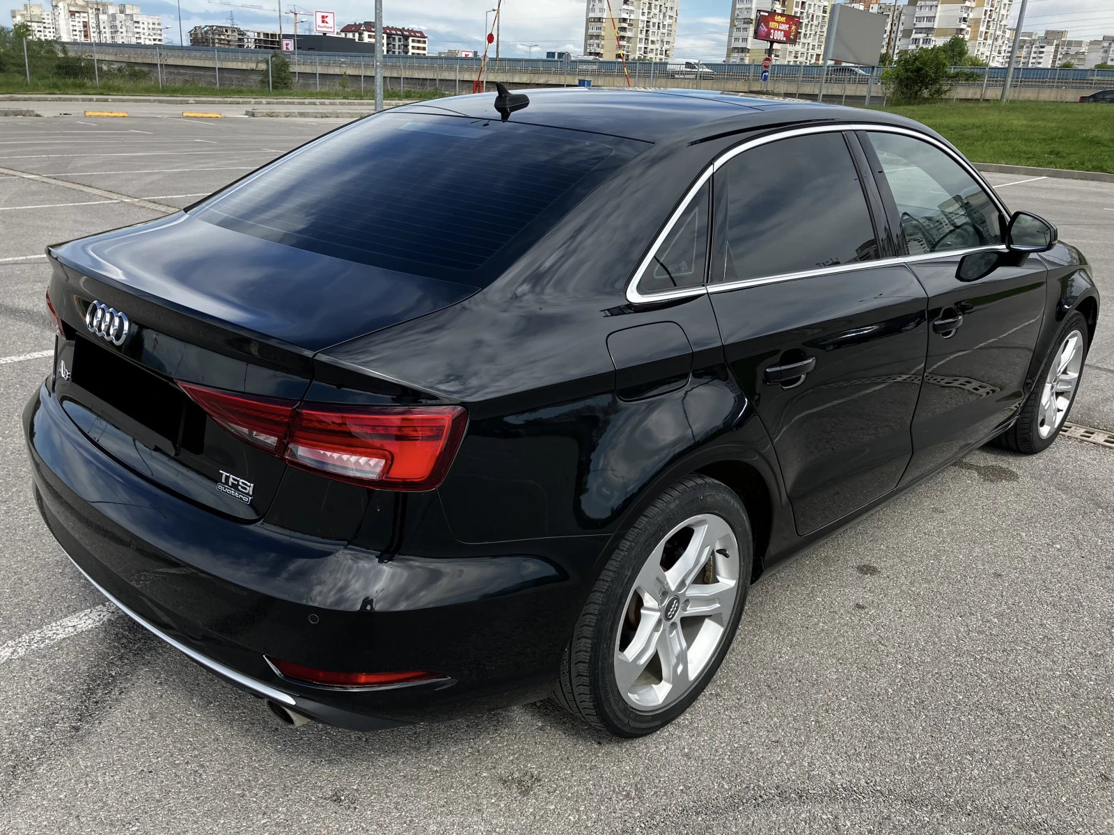 Audi A3 2.0 TFSI quattro  - изображение 5