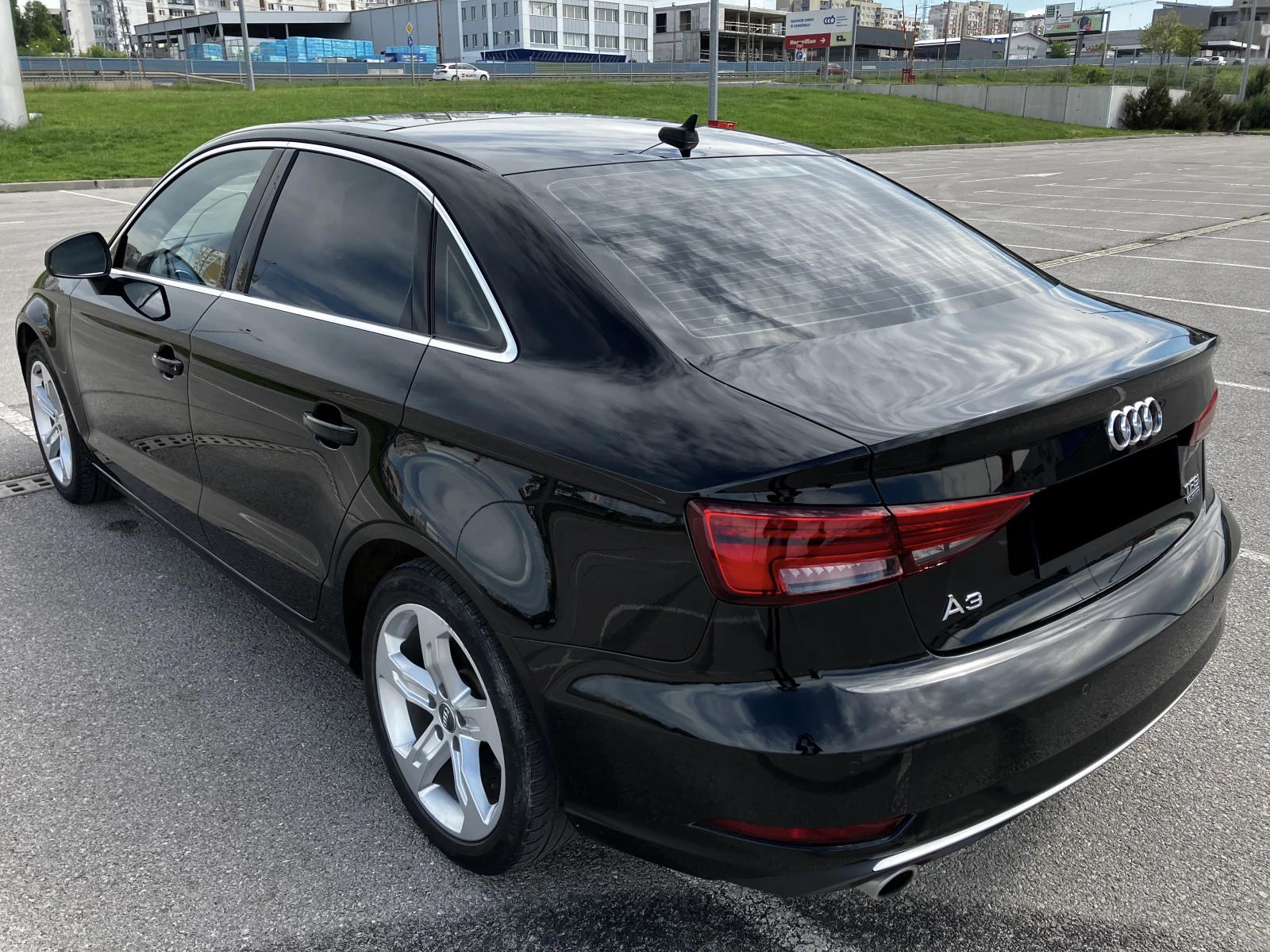 Audi A3 2.0 TFSI quattro  - изображение 3