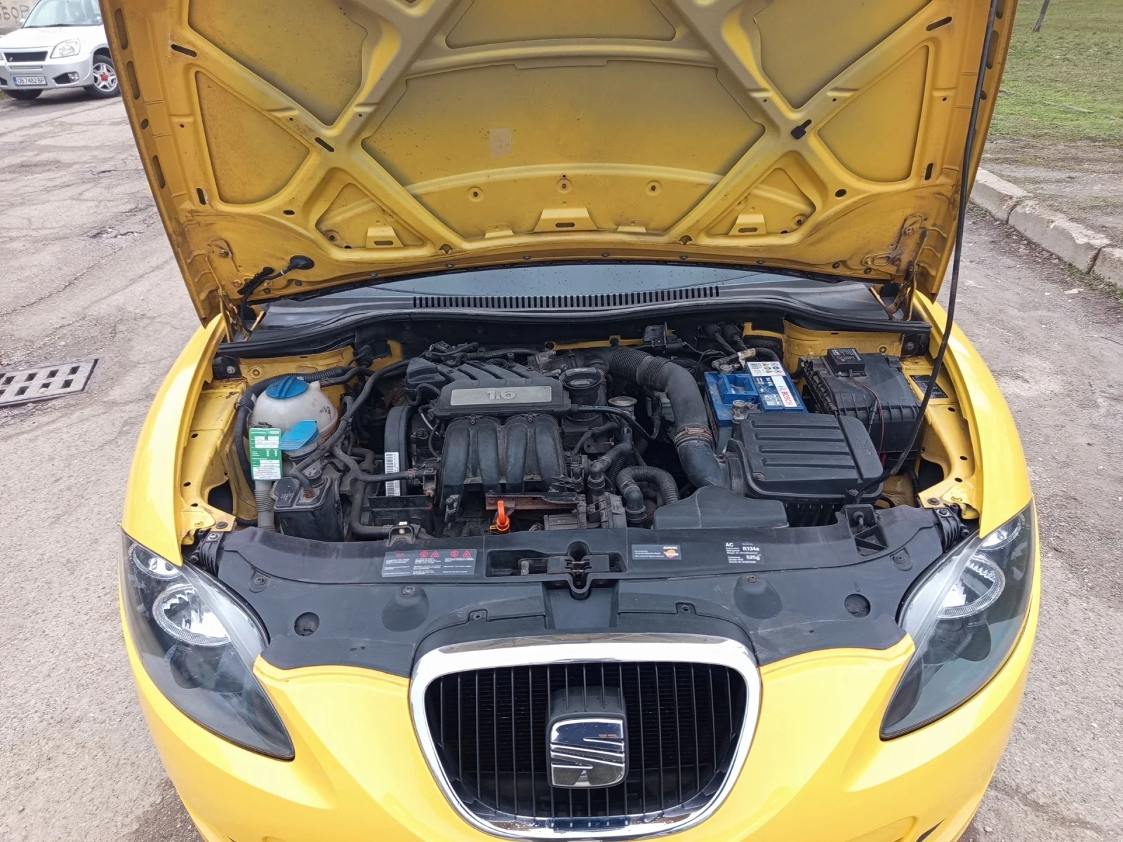 Seat Leon 1.6i, снимка 13 - Автомобили и джипове - 53598242