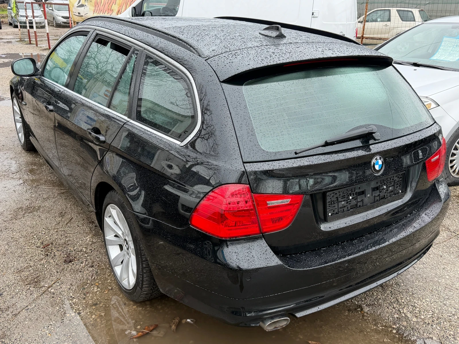 BMW 320 FACELIFT.PANORAMA - изображение 4