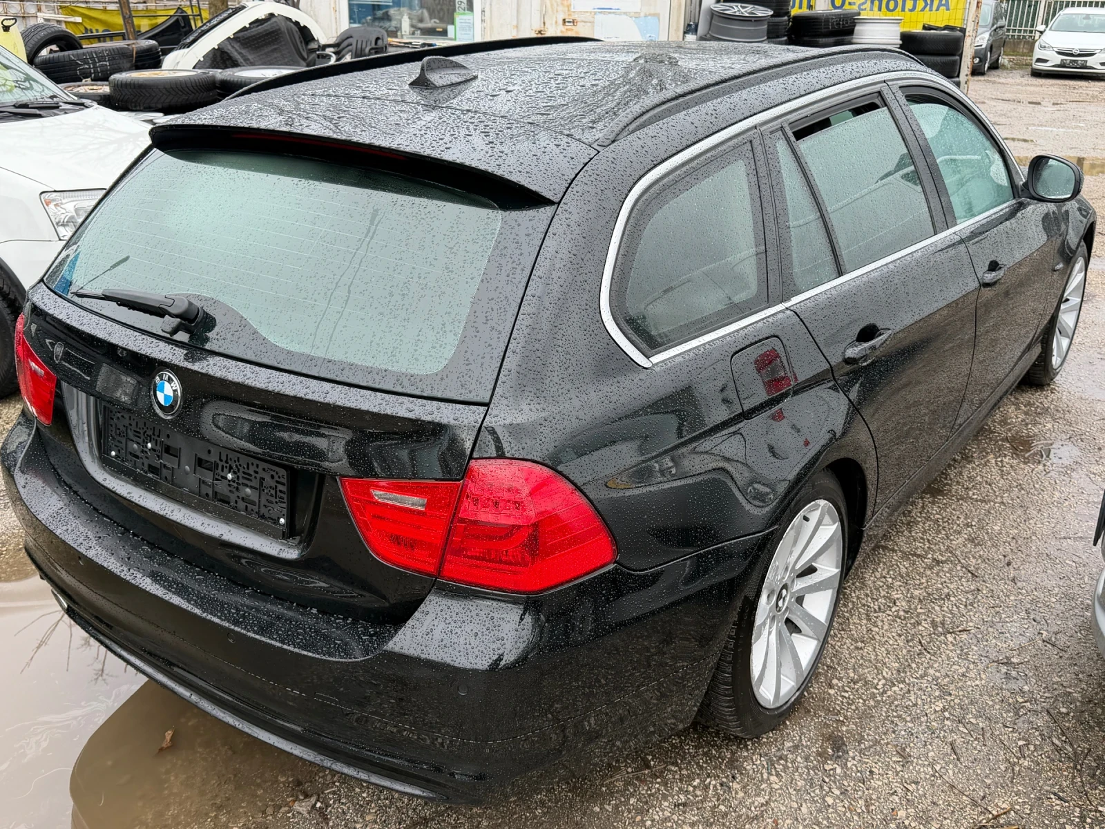 BMW 320 FACELIFT.PANORAMA - изображение 3