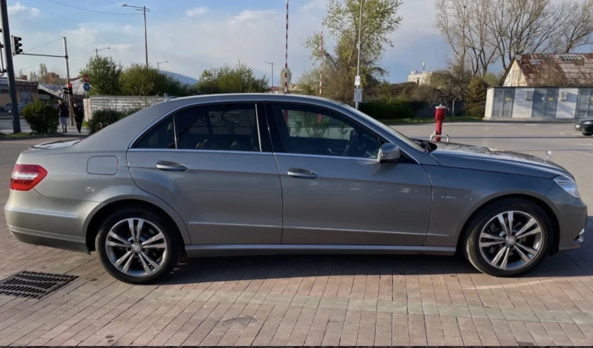 Mercedes-Benz E 350, снимка 4 - Автомобили и джипове - 54413849