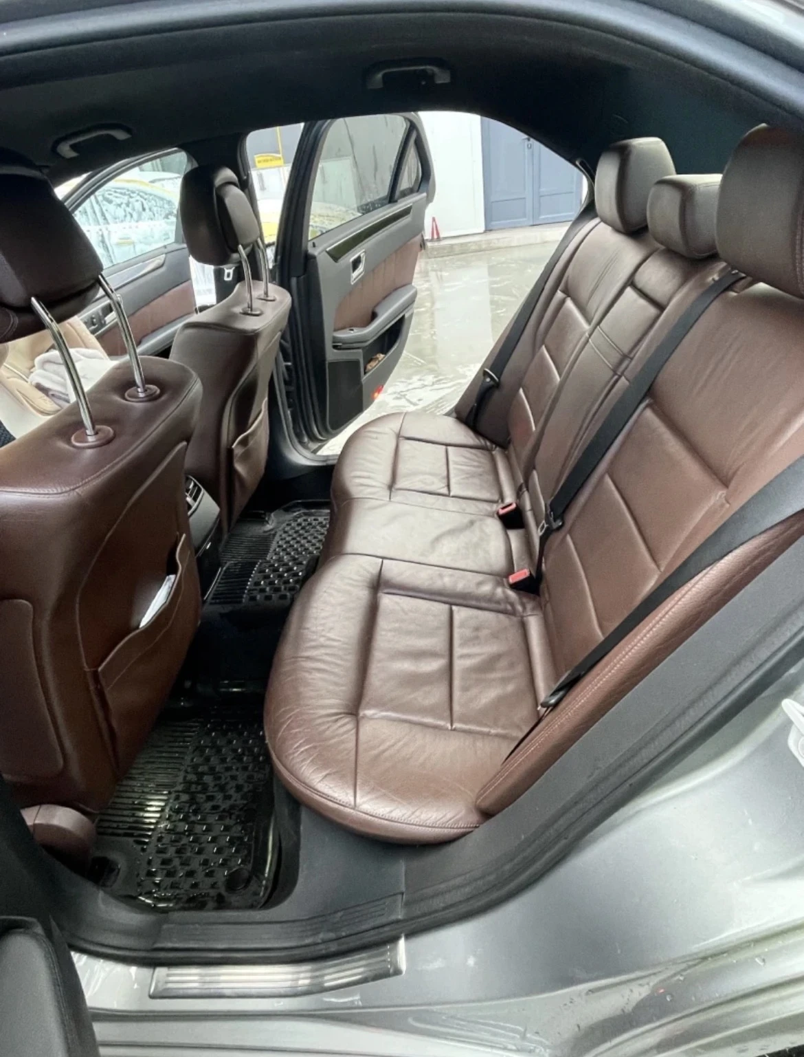 Mercedes-Benz E 350, снимка 12 - Автомобили и джипове - 54413849
