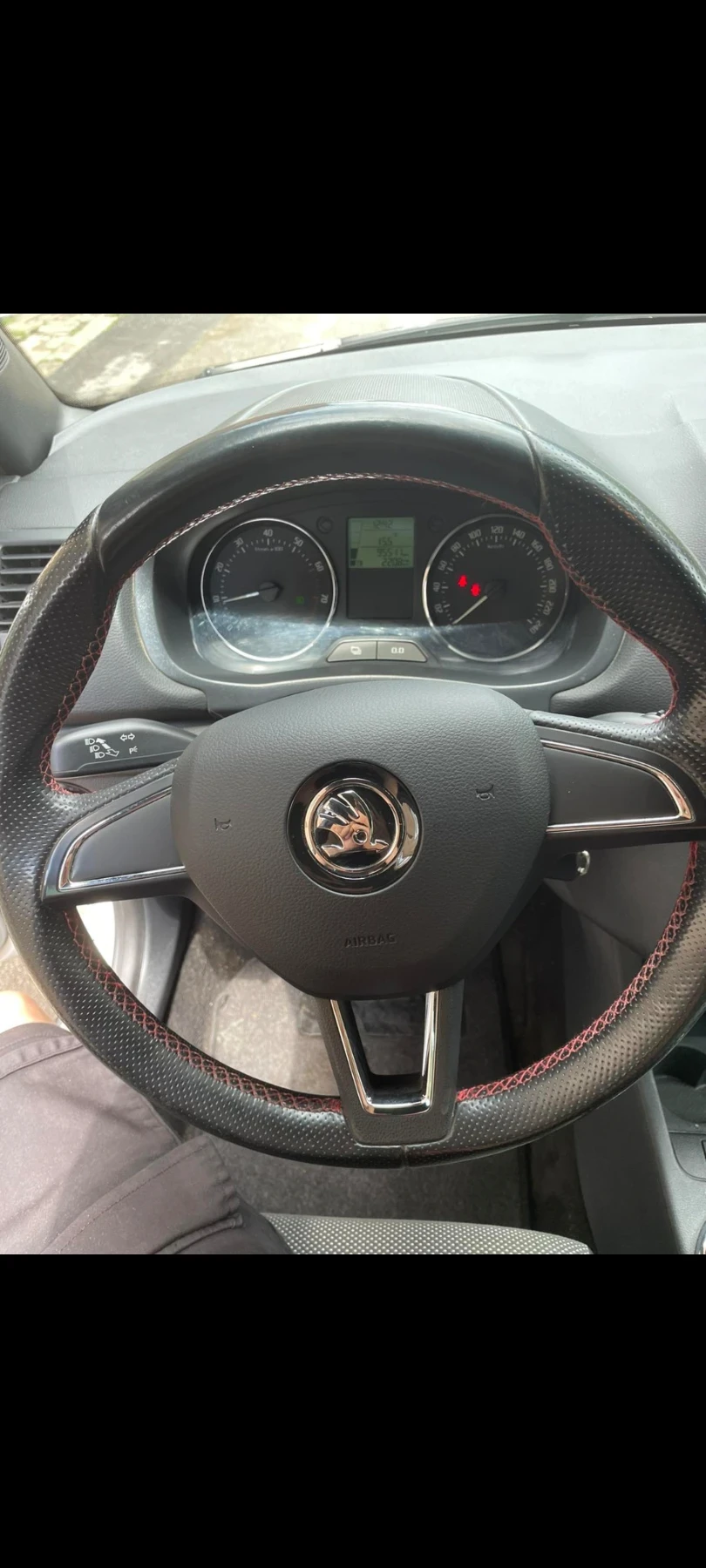 Skoda Fabia 1.2 Monte Karlo Sportlain, снимка 9 - Автомобили и джипове - 54753205