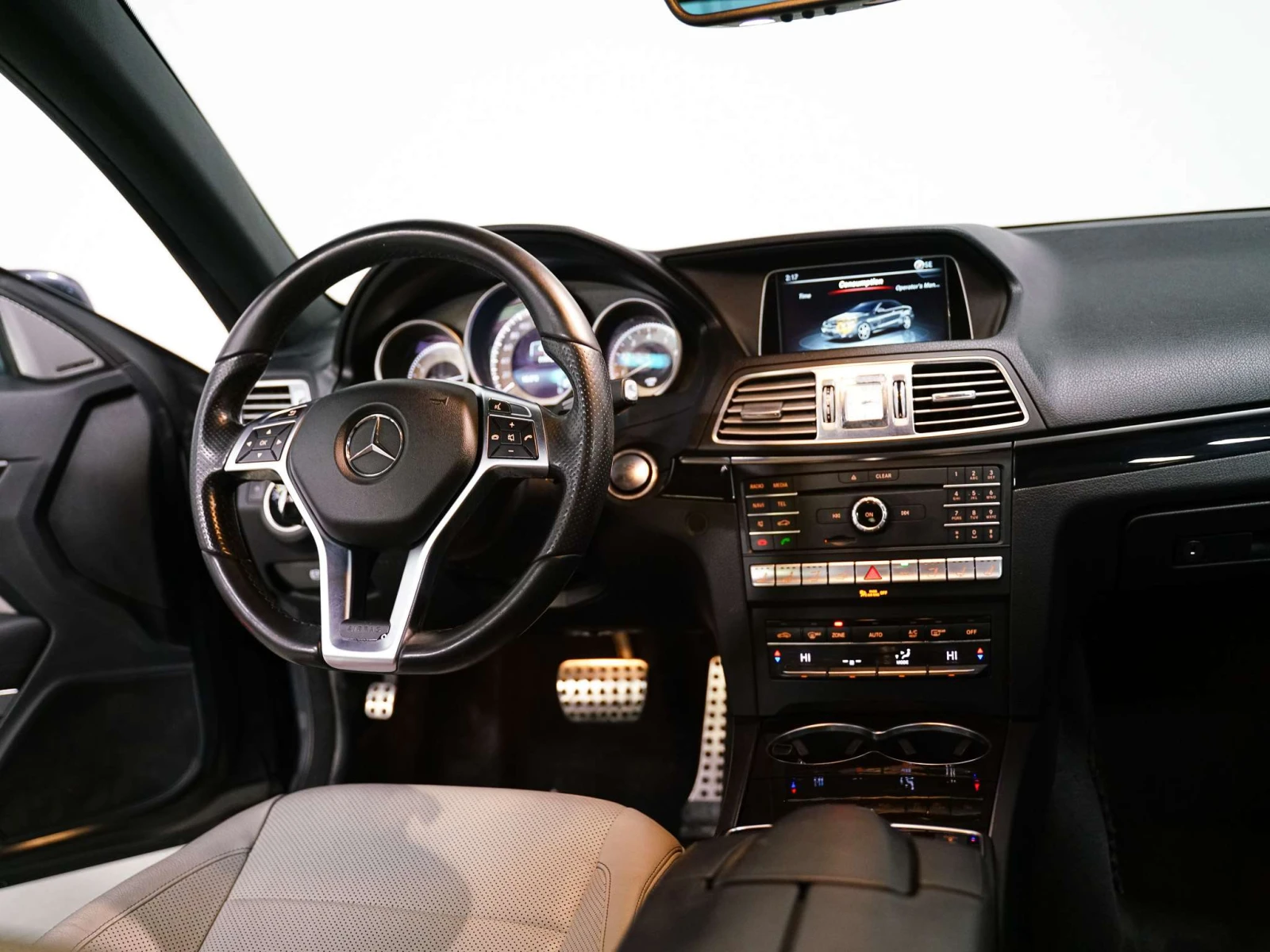 Mercedes-Benz E 400 400 | AMG PKG | ЦЕНА ДО БГ, снимка 15 - Автомобили и джипове - 54980077
