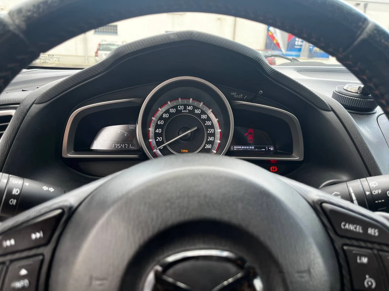 Mazda 3, снимка 9 - Автомобили и джипове - 55072378