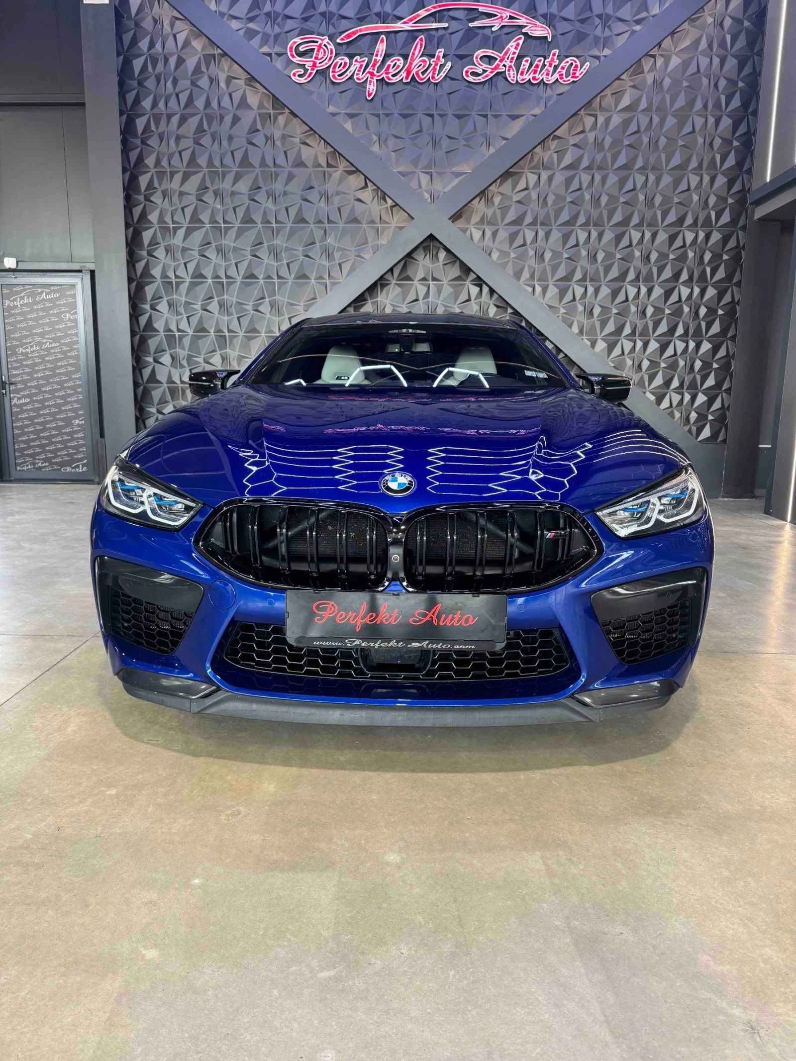 BMW M8 COMP * FULL ЕКС* HEAD UP* BOW&WILK* КАРБОН* ГАРАНЦ, снимка 2 - Автомобили и джипове - 55187620