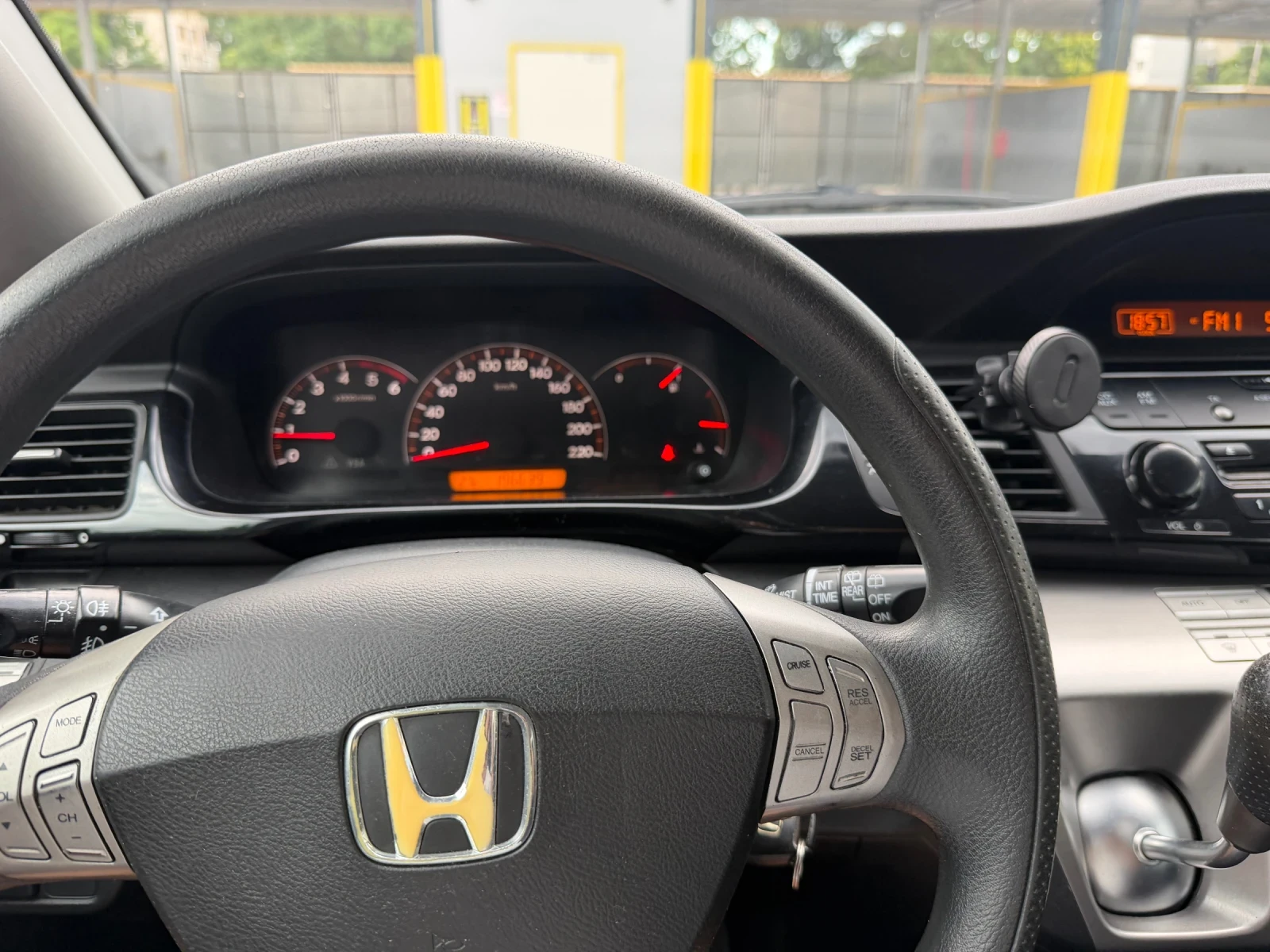 Honda Fr-v, снимка 12 - Автомобили и джипове - 55216186