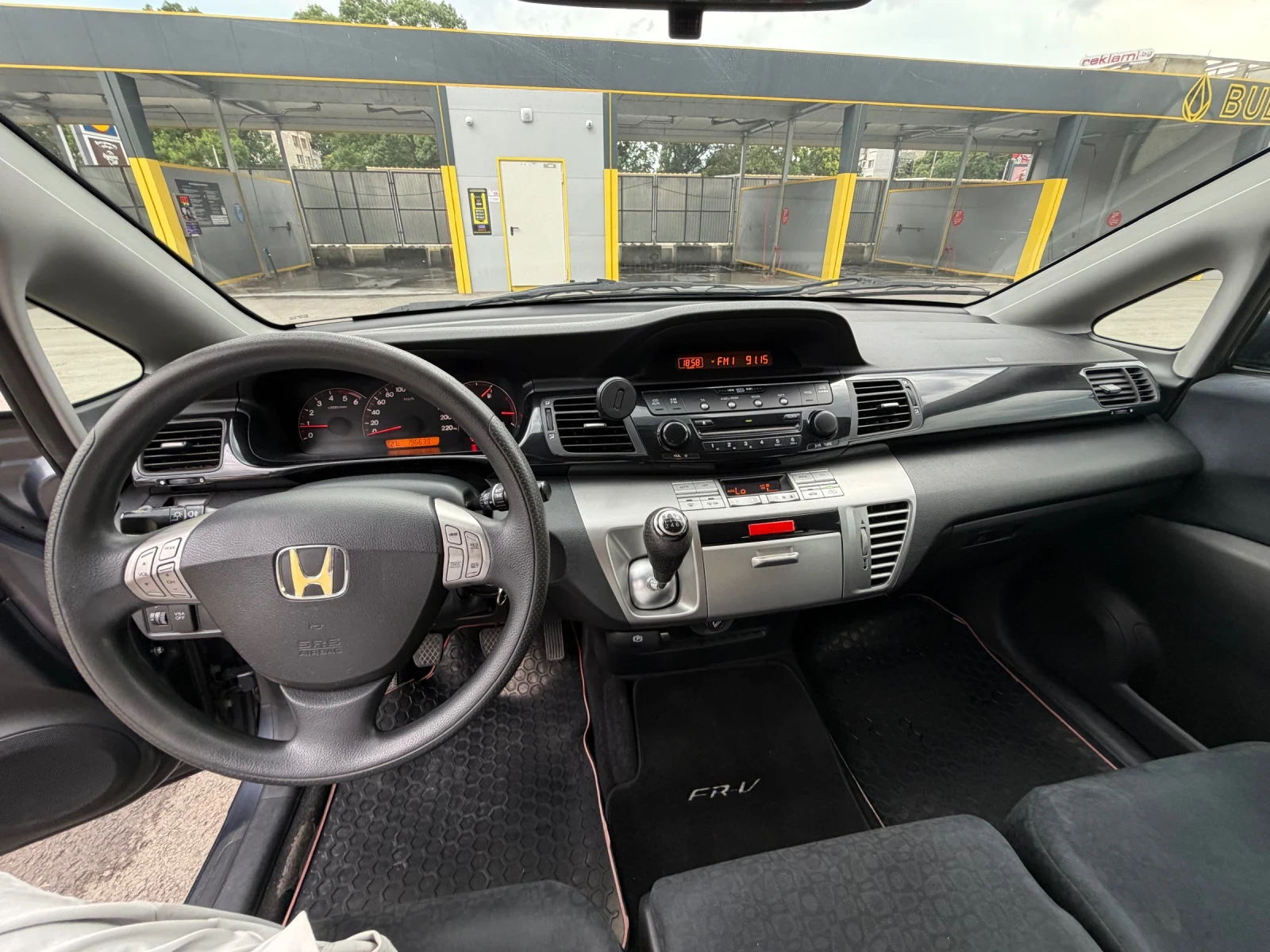 Honda Fr-v, снимка 14 - Автомобили и джипове - 55216186