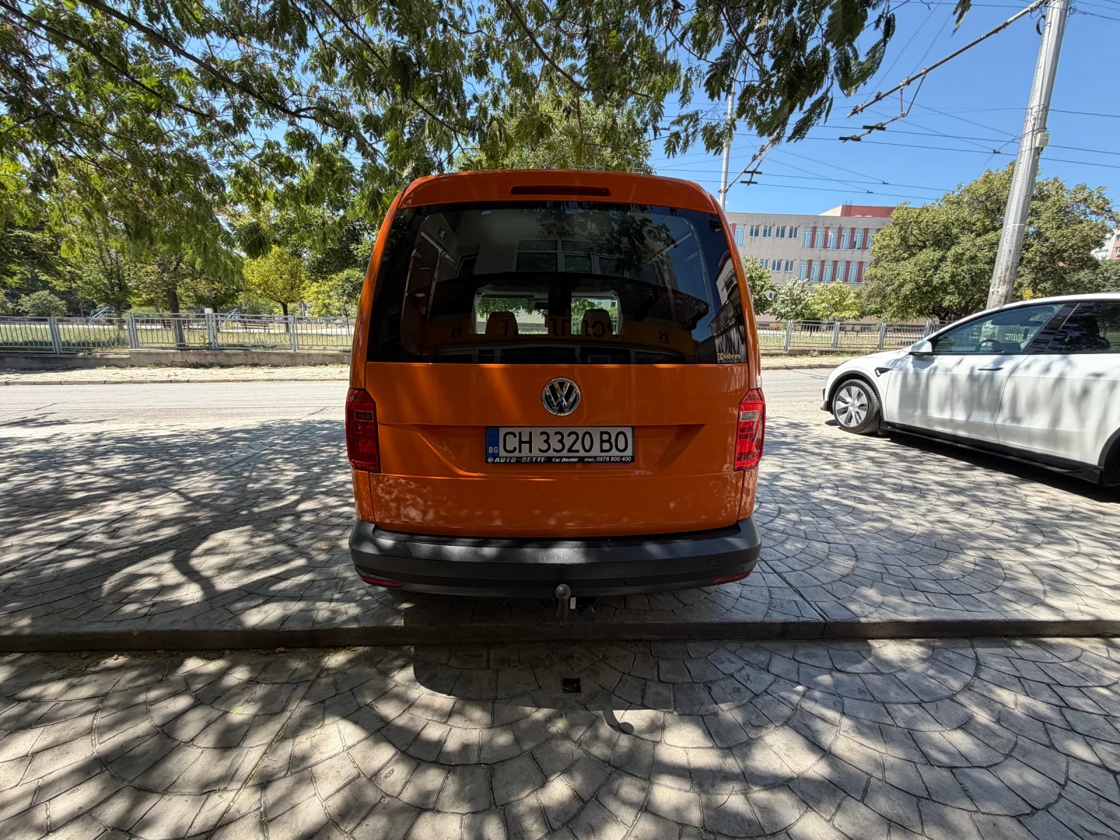 VW Caddy 2000TDI, снимка 7 - Автомобили и джипове - 55499659