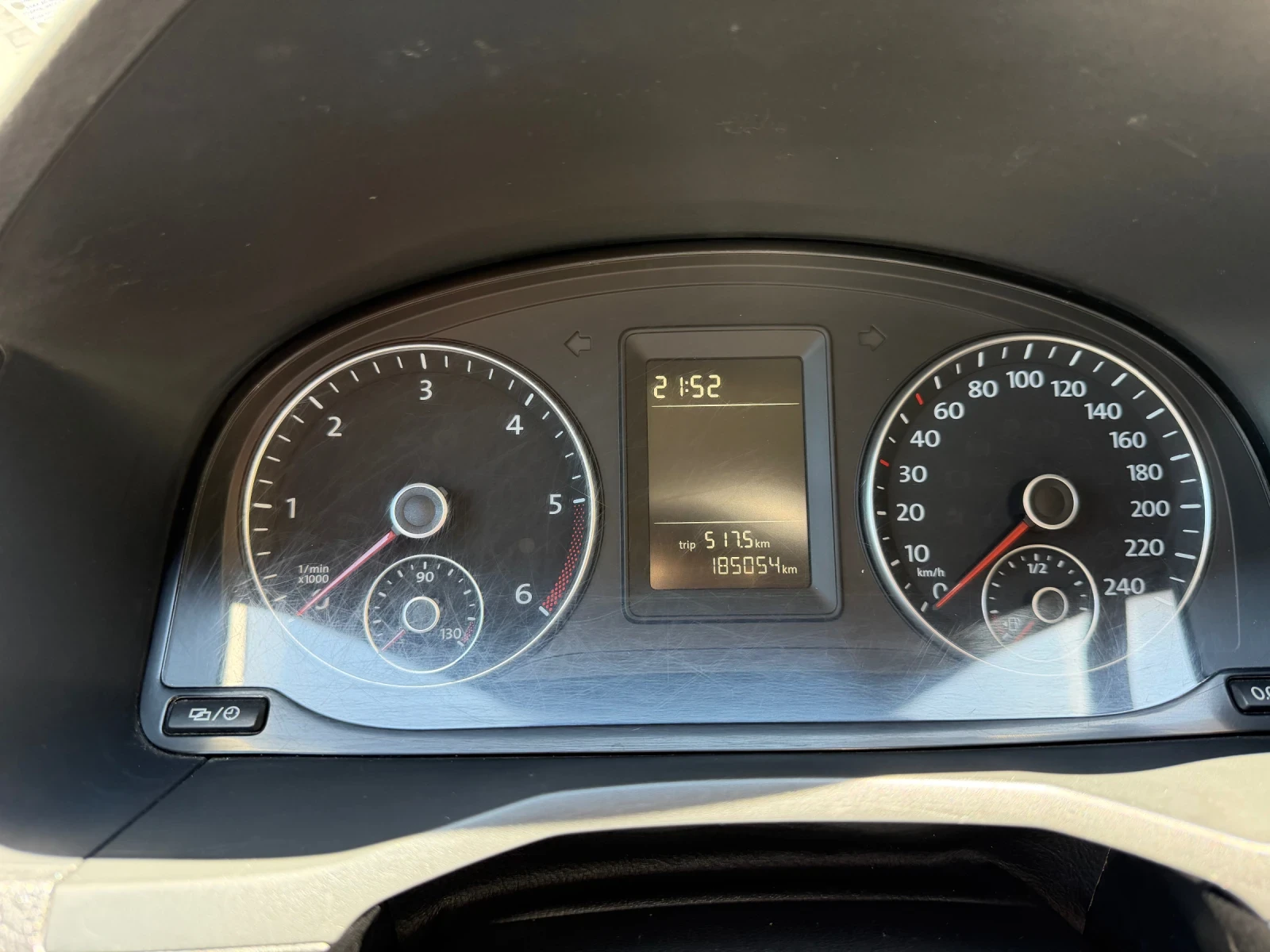 VW Caddy 2000TDI, снимка 17 - Автомобили и джипове - 55499659