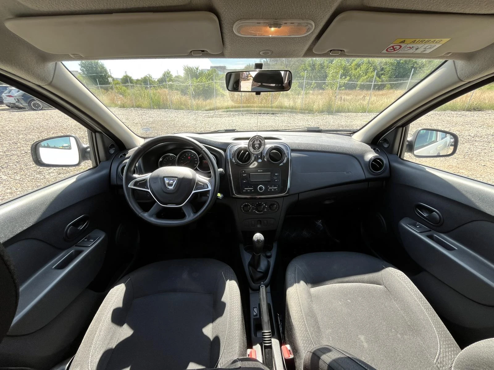 Dacia Logan 1.5 DCI MCV, снимка 8 - Автомобили и джипове - 55723310