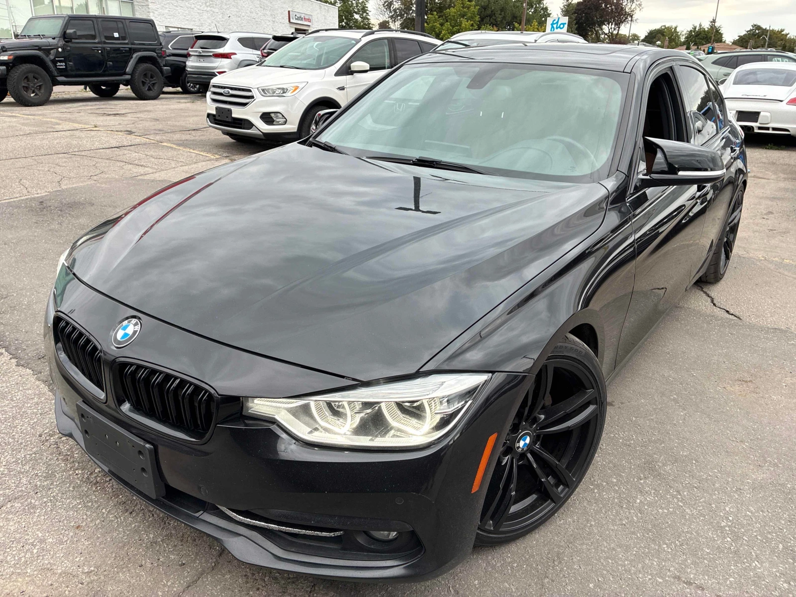 BMW 330 * 330i xDrive * CARFAX * 