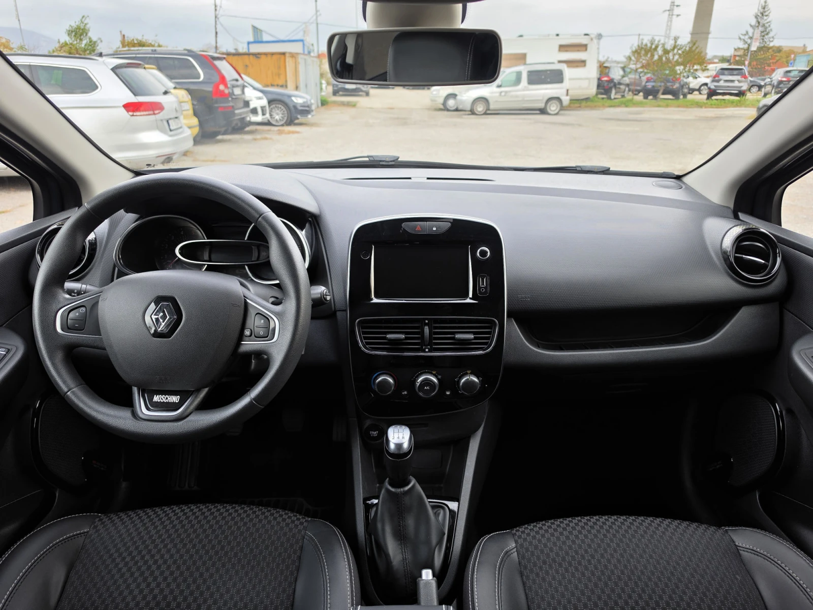 Renault Clio 1.5 DCI MOSCHINO, снимка 13 - Автомобили и джипове - 56659579