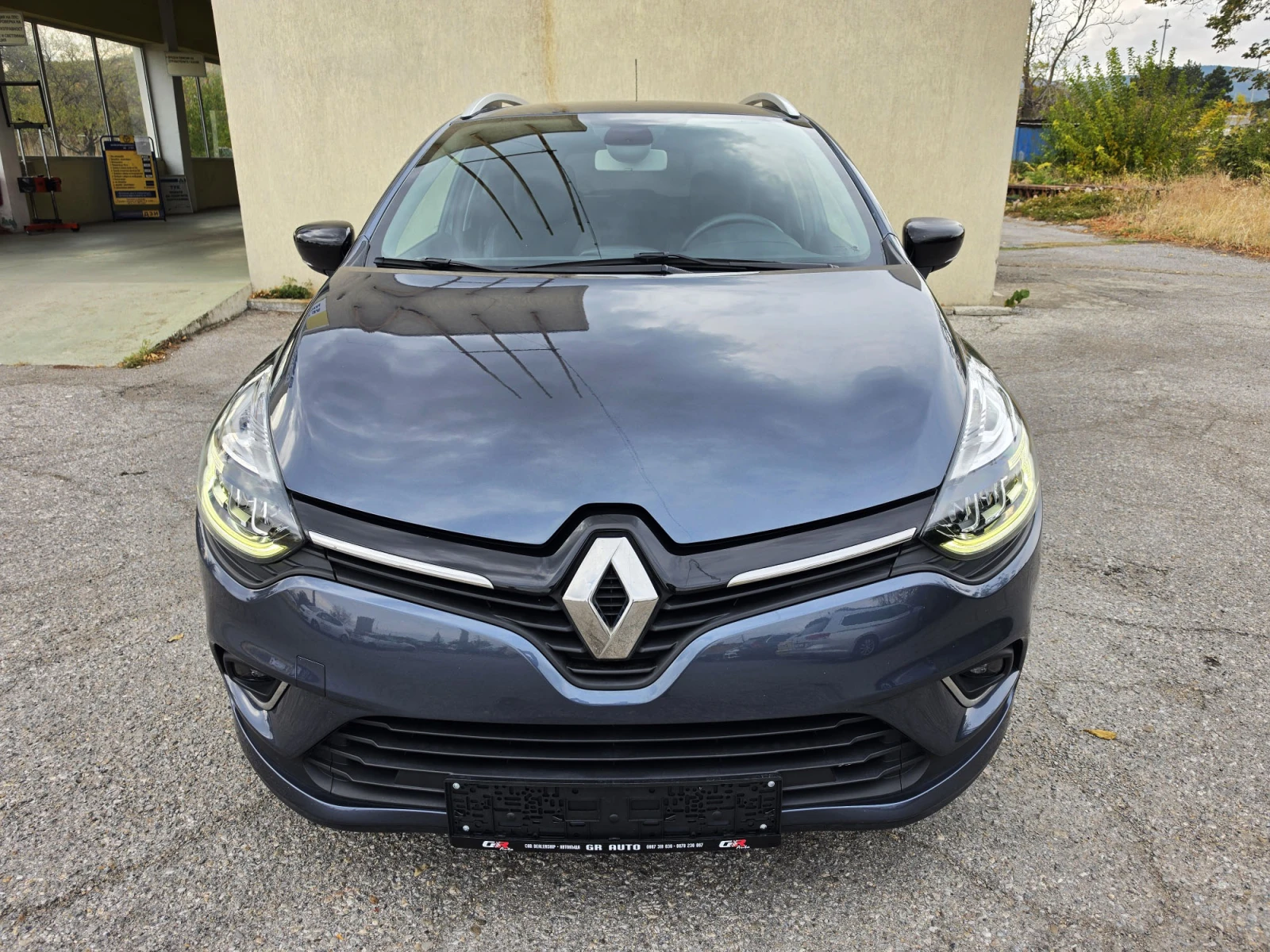 Renault Clio 1.5 DCI MOSCHINO, снимка 2 - Автомобили и джипове - 56659579
