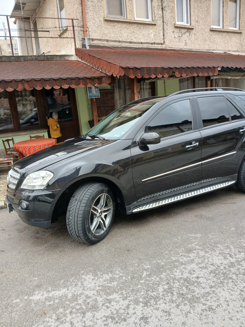 Mercedes-Benz ML 320 Ml 320, снимка 1 - Автомобили и джипове - 47988196