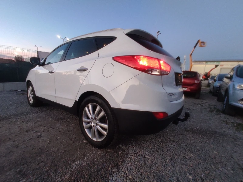 Hyundai IX35 2.0CRDi/4x4/136K.C./KEYLESS , снимка 4 - Автомобили и джипове - 48605922