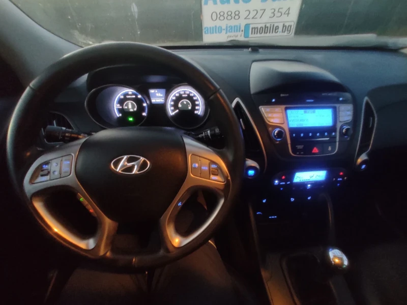 Hyundai IX35 2.0CRDi/4x4/136K.C./KEYLESS , снимка 14 - Автомобили и джипове - 48605922