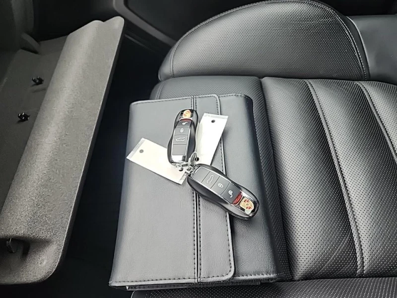 Porsche Macan S* PDK* ЕДИН* СОБСТВЕНИК* 360КАМЕРА* LANE* ASSIST*, снимка 15 - Автомобили и джипове - 52699672