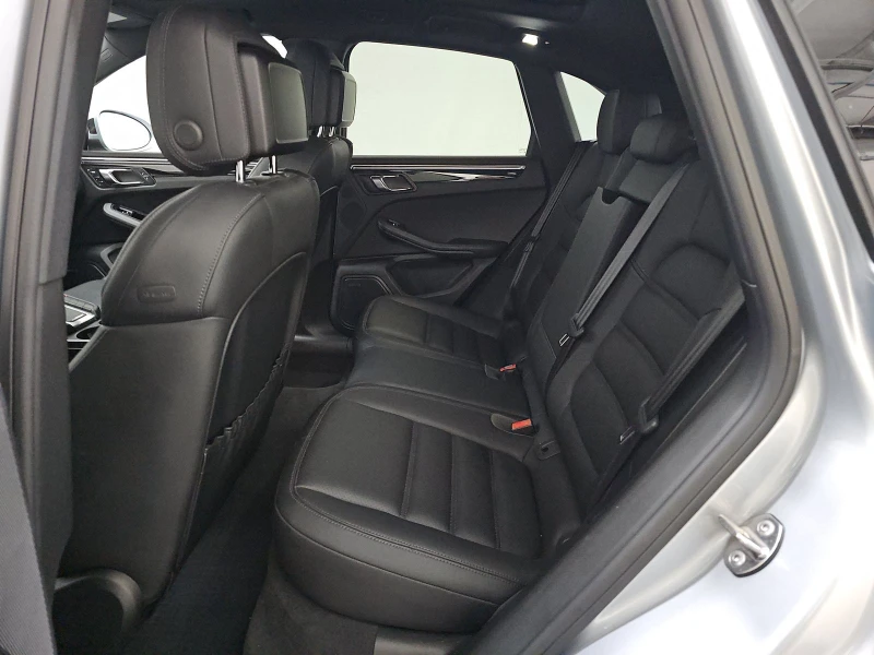 Porsche Macan S* PDK* ЕДИН* СОБСТВЕНИК* 360КАМЕРА* LANE* ASSIST*, снимка 13 - Автомобили и джипове - 52699672