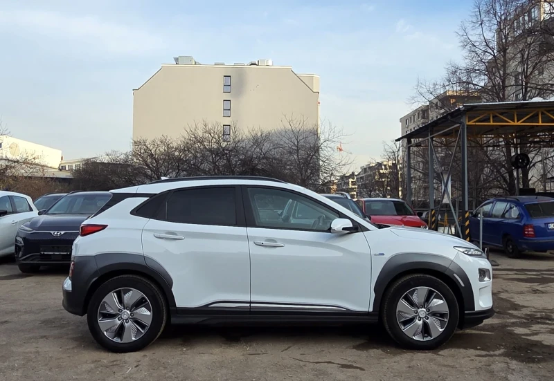 Hyundai Kona 64KW/Premium/SOH100%, снимка 2 - Автомобили и джипове - 52833137