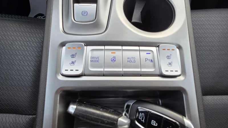 Hyundai Kona 64KW/Premium/SOH100%, снимка 14 - Автомобили и джипове - 52833137