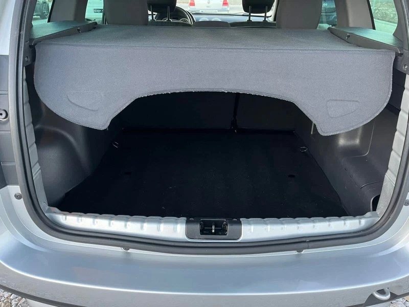 Dacia Duster, снимка 12 - Автомобили и джипове - 52910864