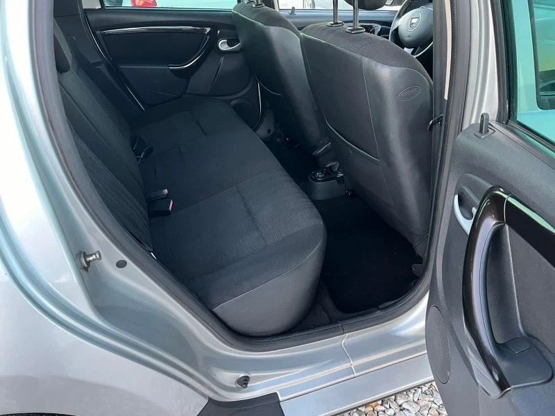 Dacia Duster, снимка 9 - Автомобили и джипове - 52910864
