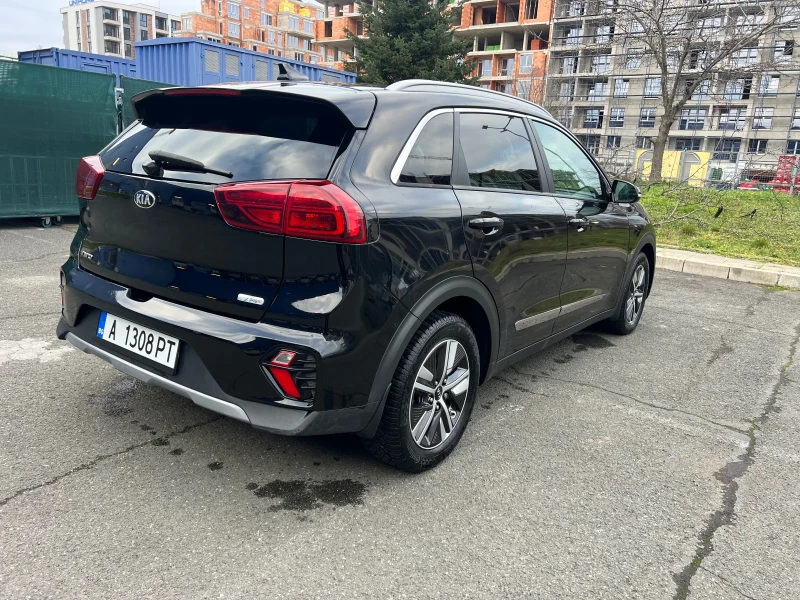 Kia Niro, снимка 4 - Автомобили и джипове - 53479365
