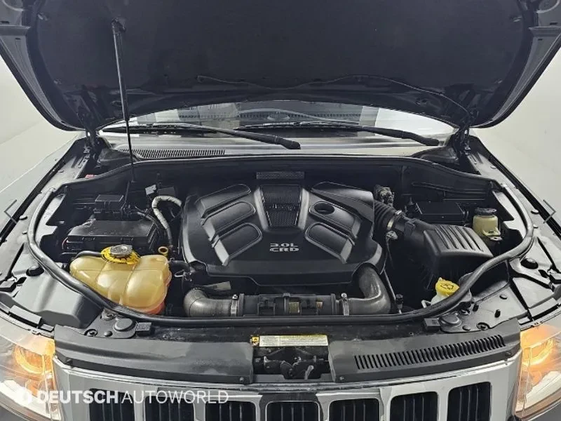 Jeep Cherokee 3.0 Diesel Laredo, снимка 6 - Автомобили и джипове - 53590249