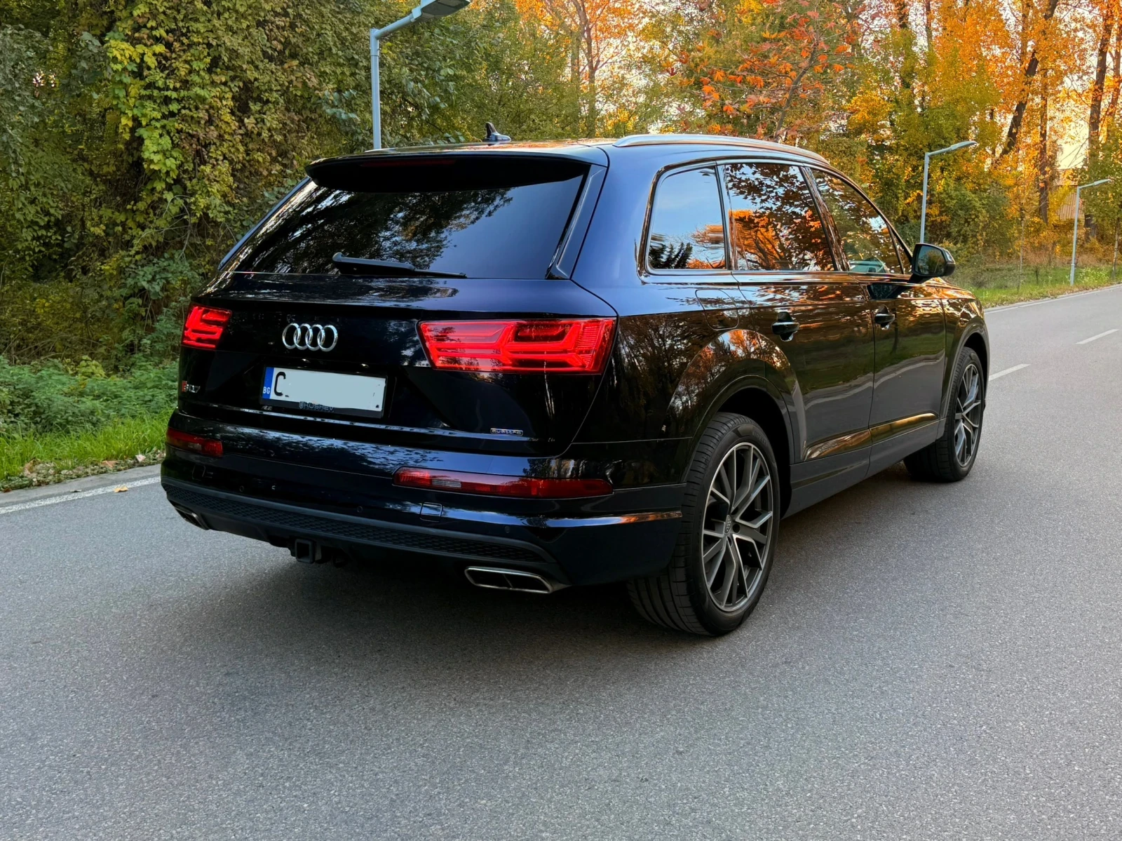 Audi Q7 3.0TFSI - SQ7 Пакет - На пружини - изображение 8