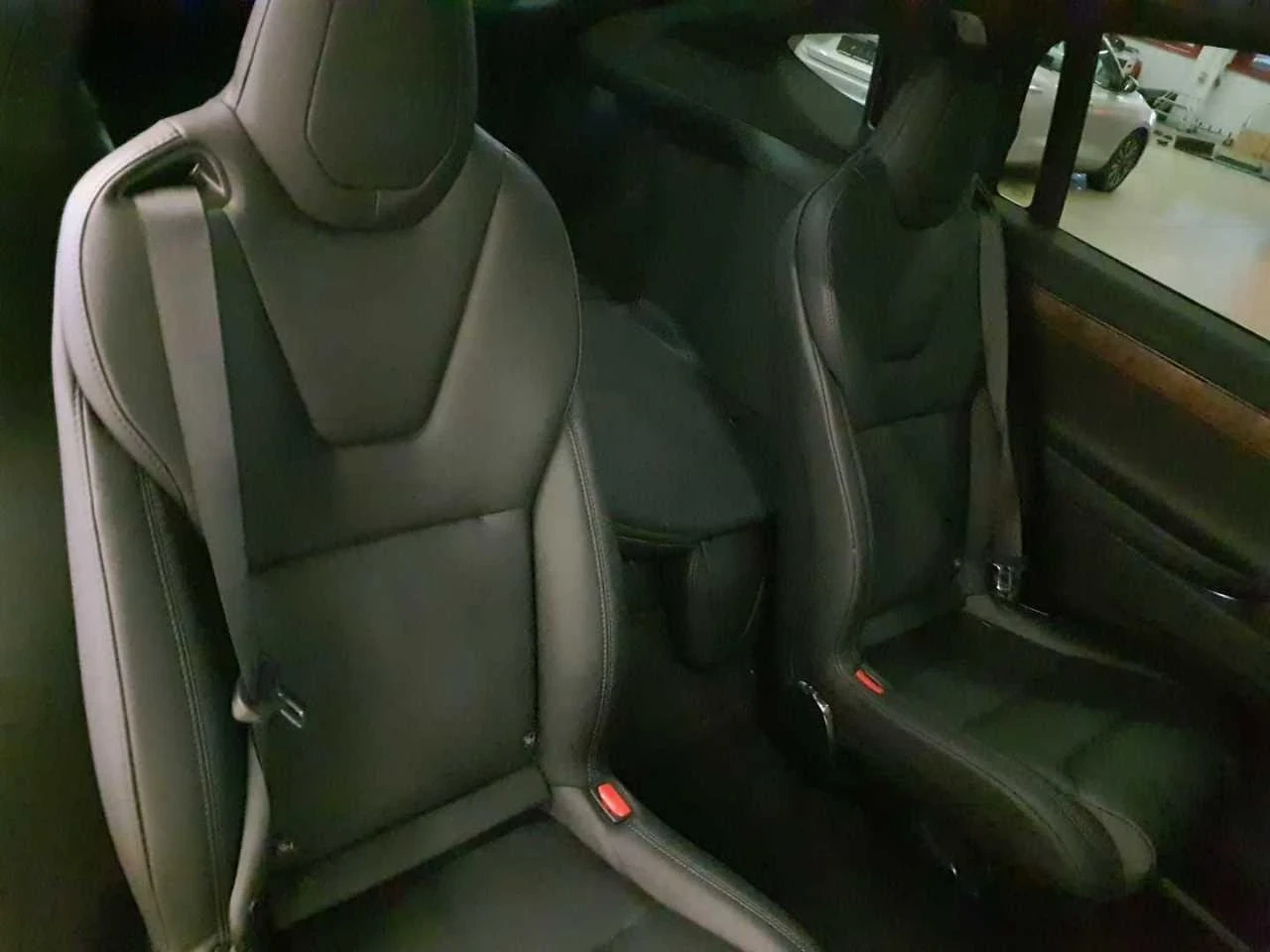 Tesla Model X Dual motor Long range AWD само на 38 000км - изображение 3