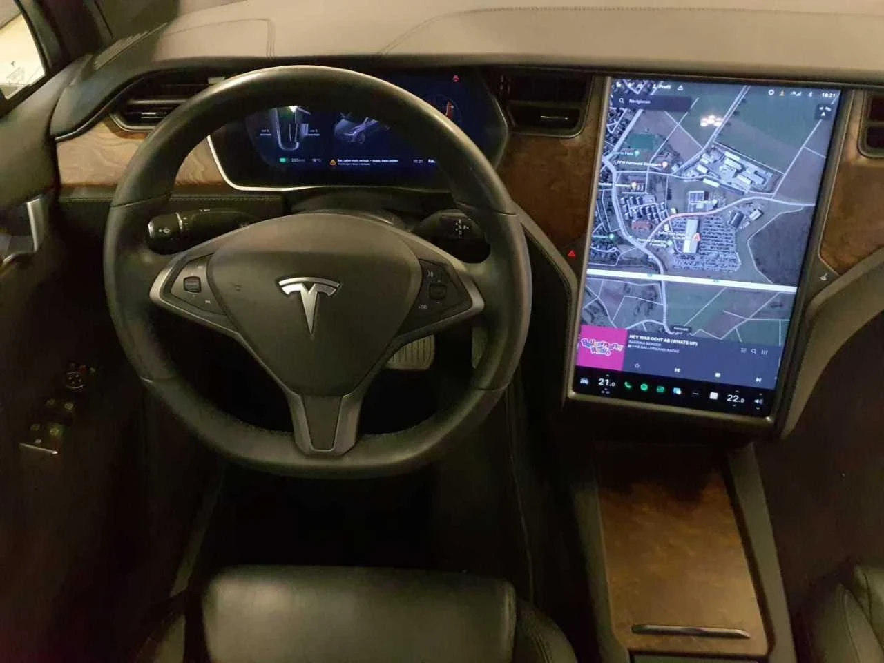 Tesla Model X Dual motor Long range AWD само на 38 000км - изображение 9