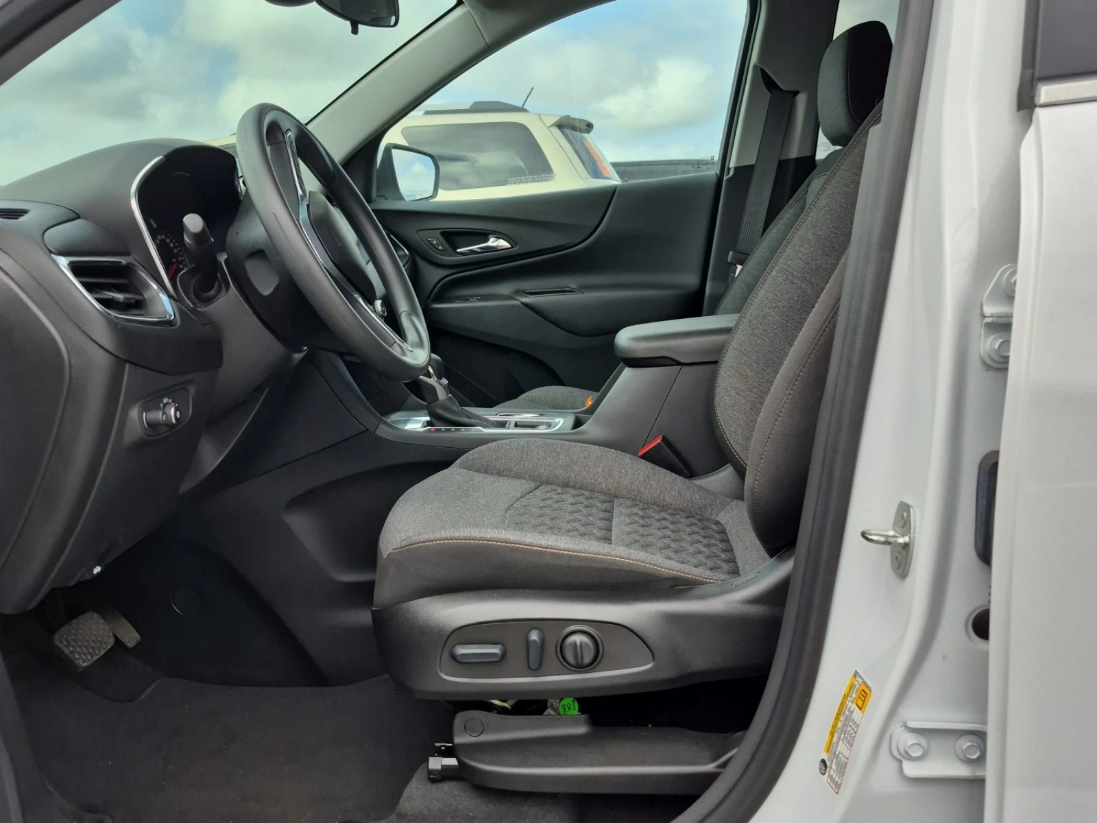 Chevrolet Equinox LT * * CARFAX * * АВТО КРЕДИТ * *  - изображение 5