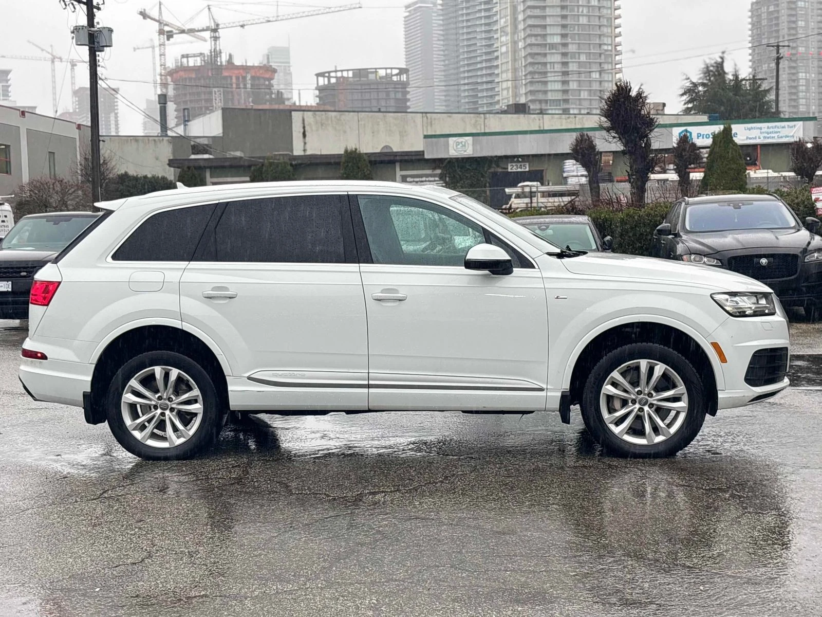 Audi Q7 TECHNIK РЕГИСТРАЦИЯ & ОБСЛУЖВАНЕ, снимка 4 - Автомобили и джипове - 54123805