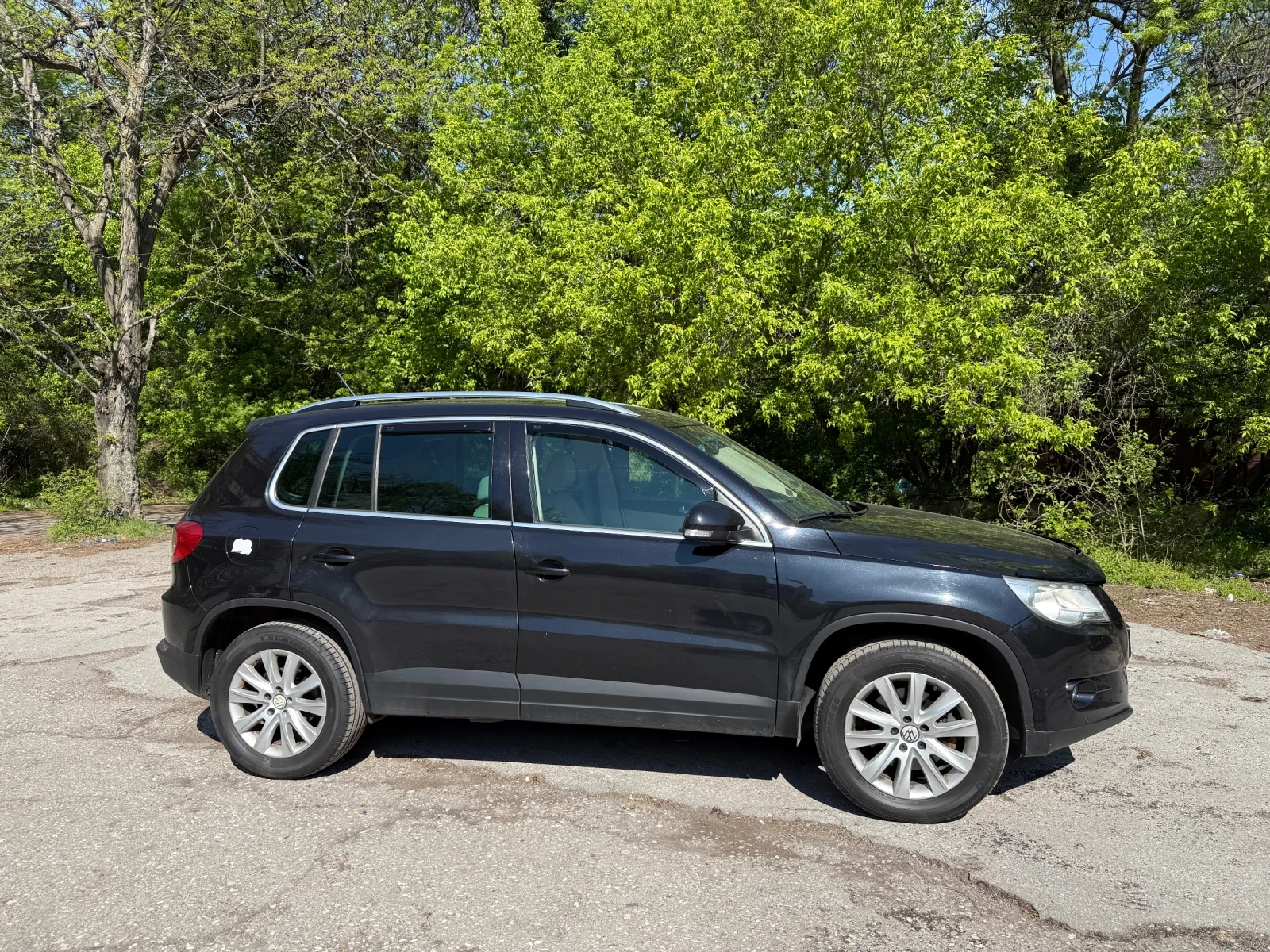 VW Tiguan 2.0 TSI 4 Motion, снимка 5 - Автомобили и джипове - 54440250