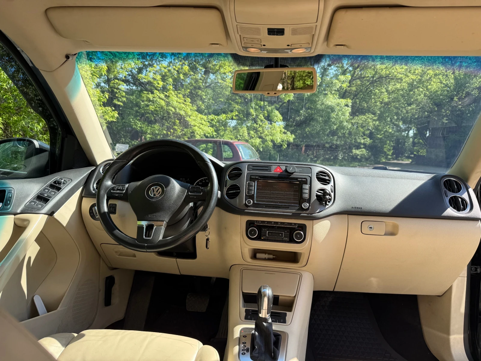 VW Tiguan 2.0 TSI 4 Motion, снимка 10 - Автомобили и джипове - 54440250