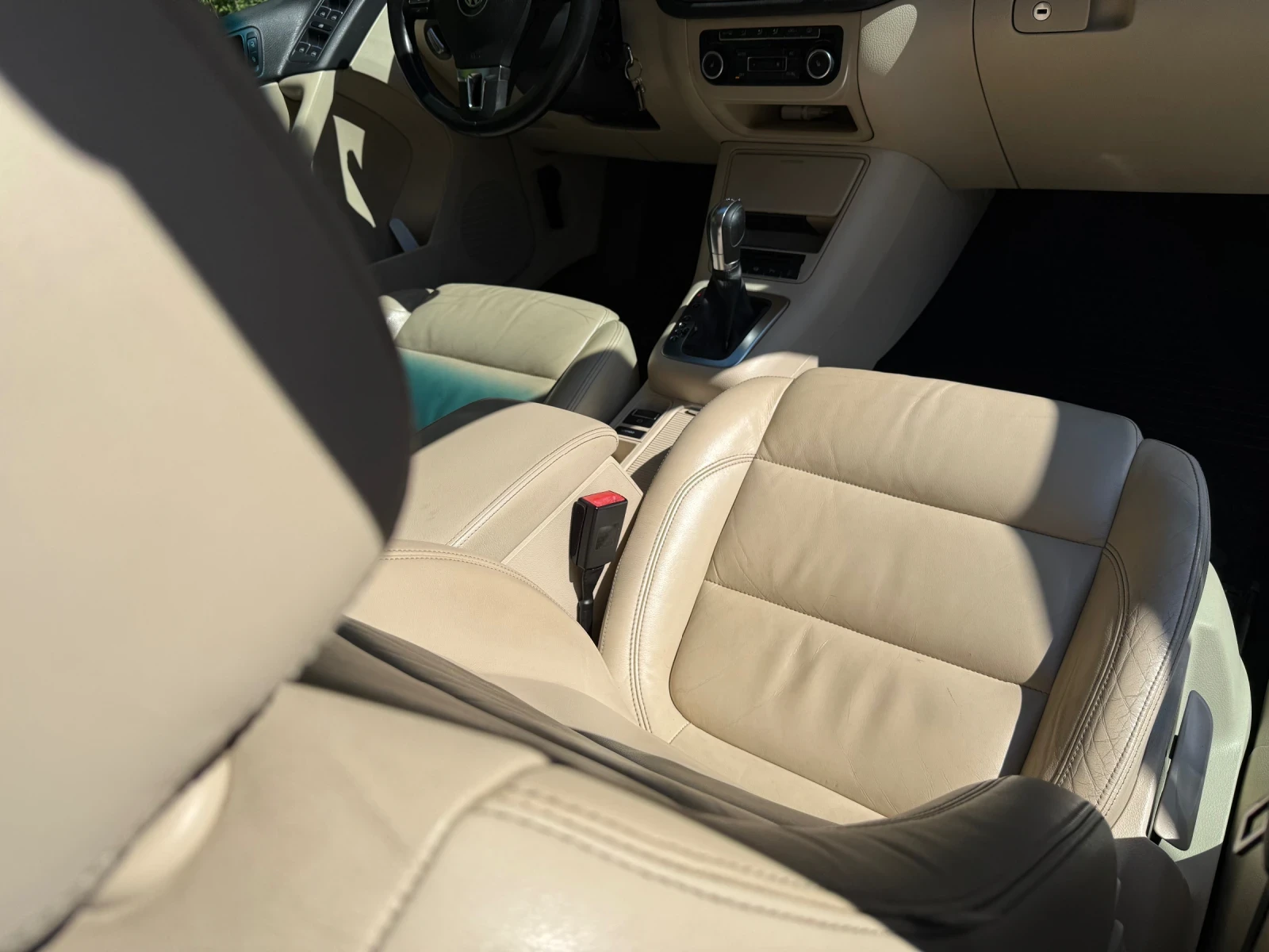 VW Tiguan 2.0 TSI 4 Motion, снимка 11 - Автомобили и джипове - 54440250